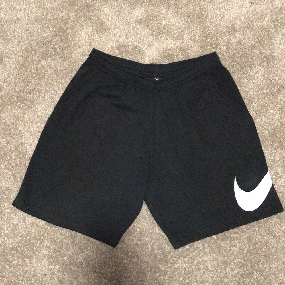 Men’s athletic fleece shorts